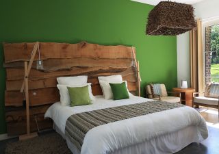 house 8 Rooms for sale on MONTREUIL (62170)