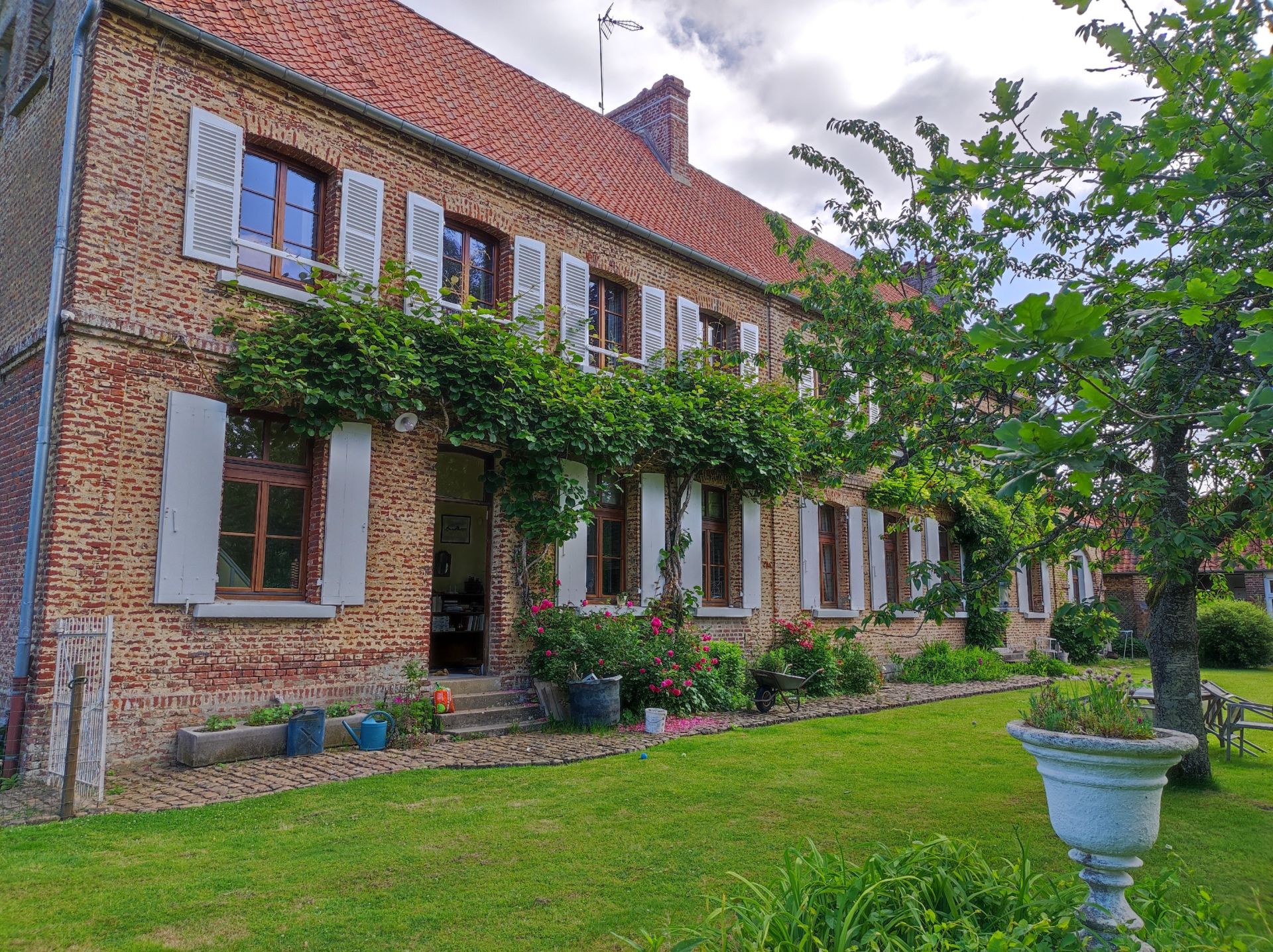 house 13 Rooms for sale on VIEIL HESDIN (62770)