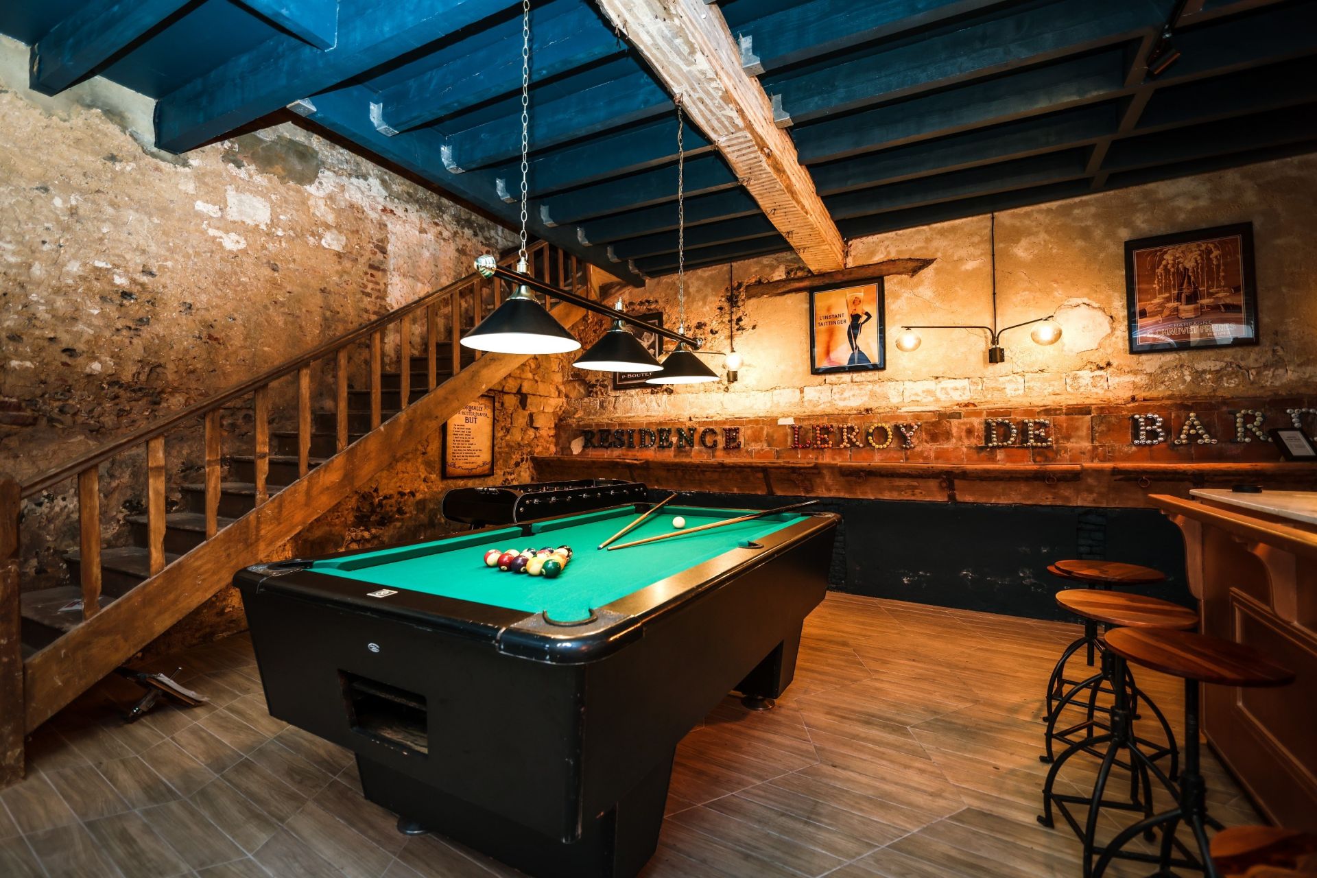 hôtel particulier 9 Pièces en vente sur MONTREUIL SUR MER (62170)