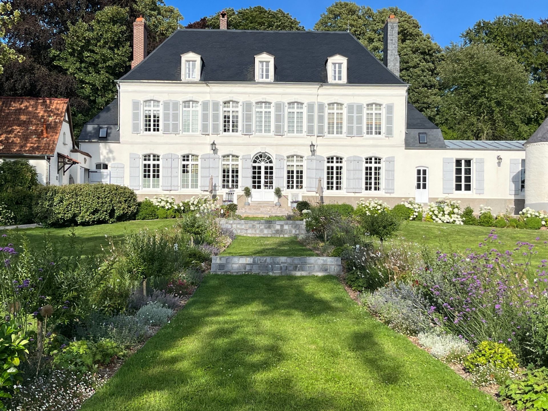 hôtel particulier 15 Pièces en vente sur MONTREUIL (62170)