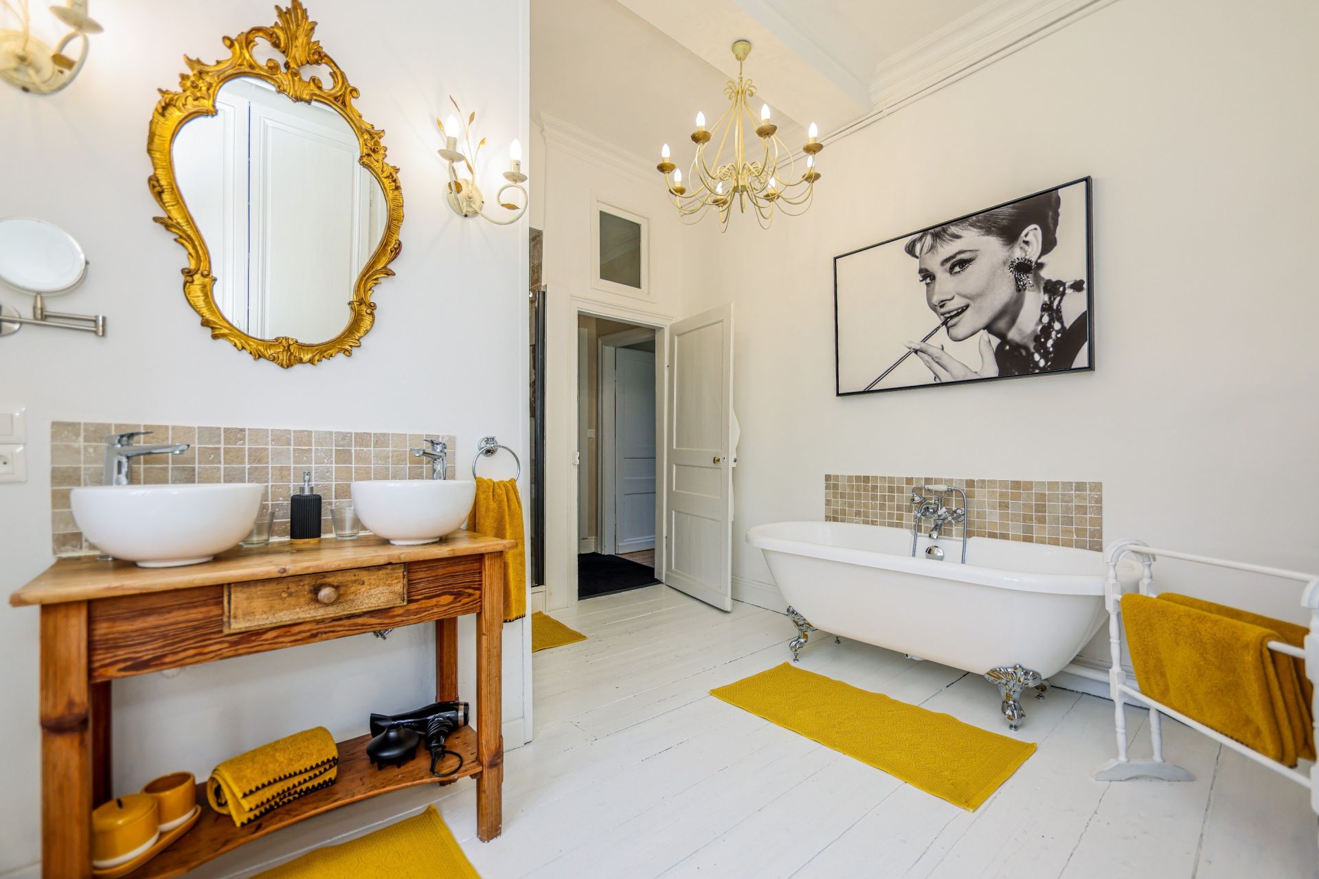 hôtel particulier 15 Pièces en vente sur MONTREUIL (62170)