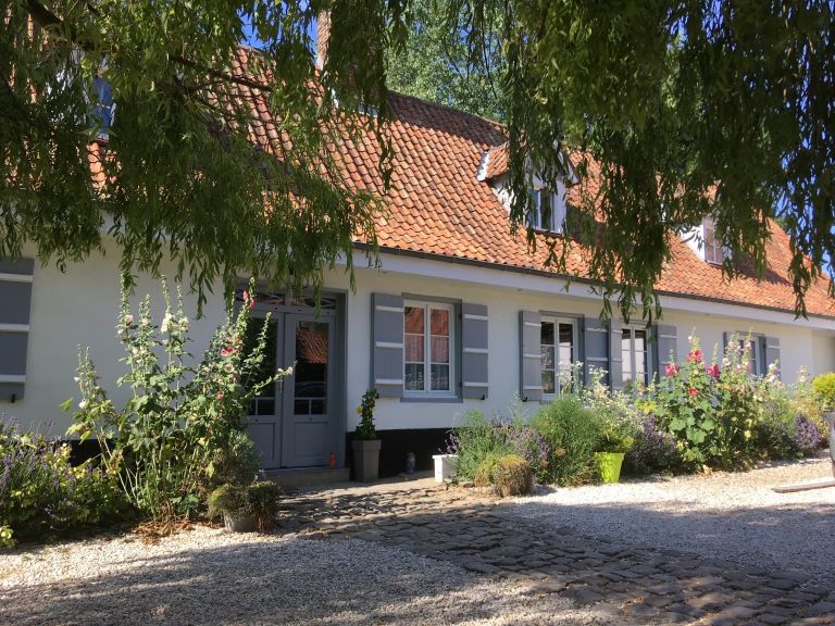 house 11 Rooms for sale on MONTREUIL (62170)
