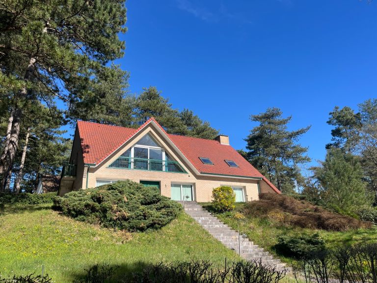 house 8 Rooms for sale on NEUFCHATEL HARDELOT (62152)