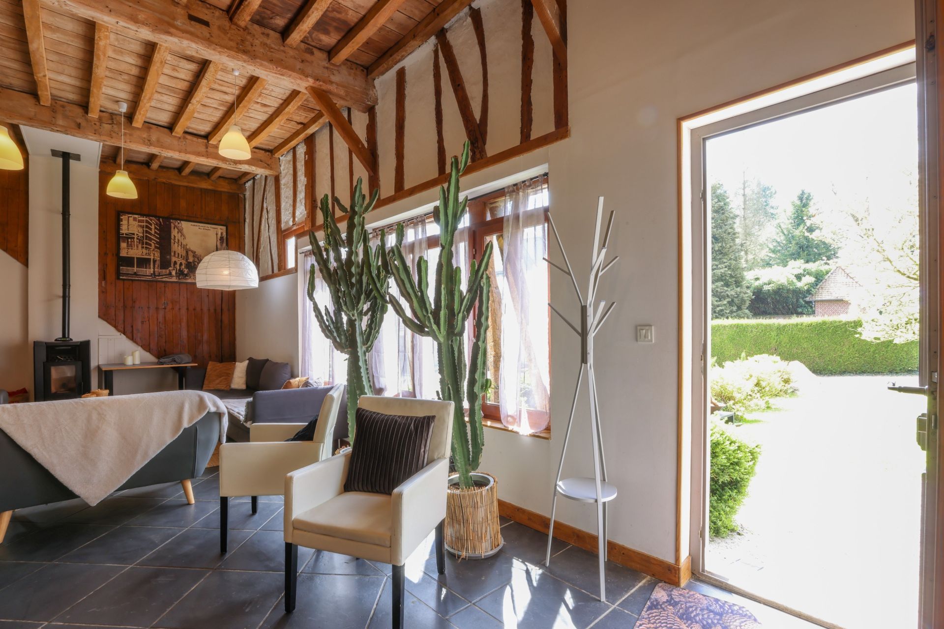 propriété 14 Pièces en vente sur MONTREUIL (62170)