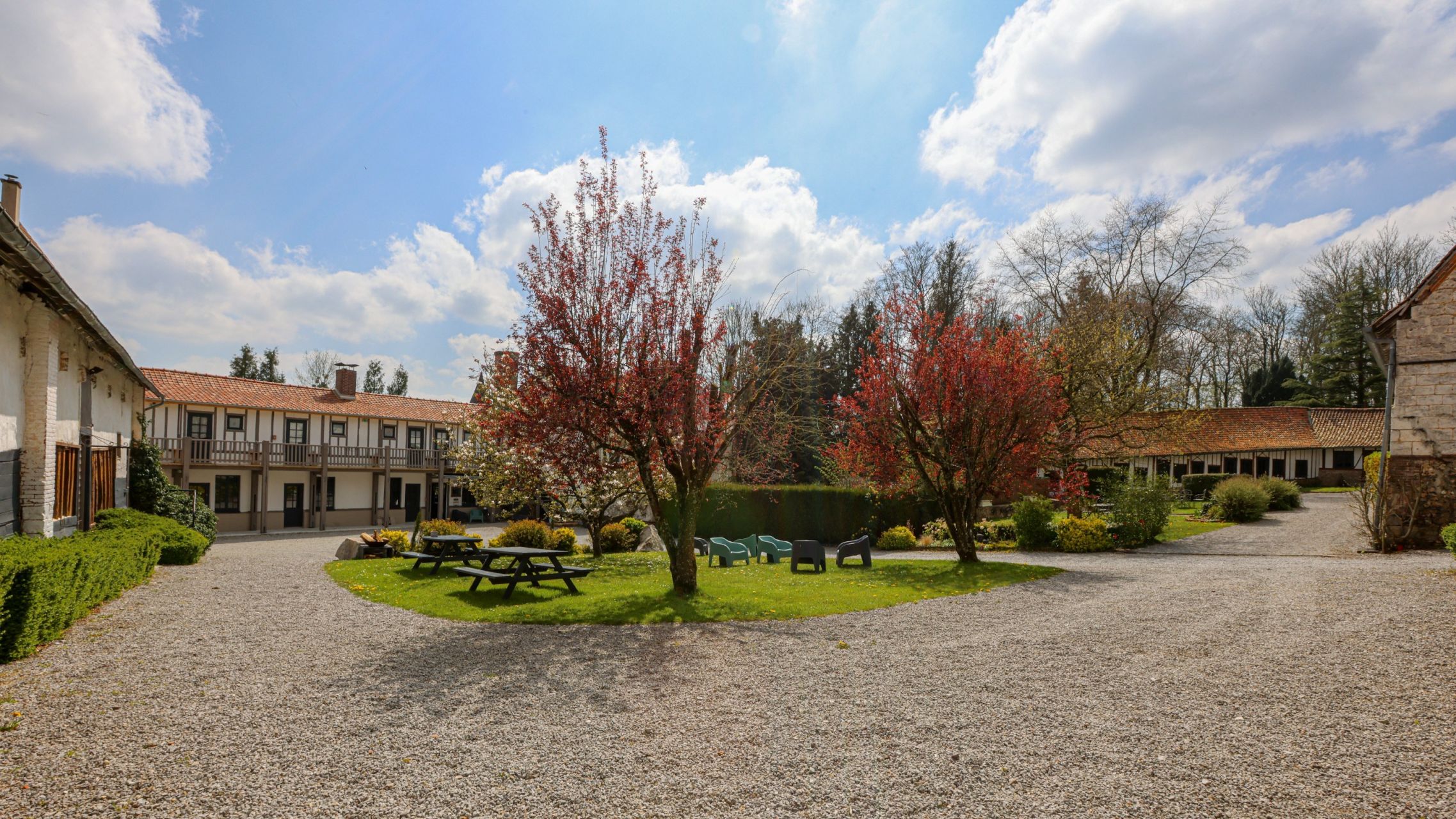 propriété 14 Pièces en vente sur MONTREUIL (62170)