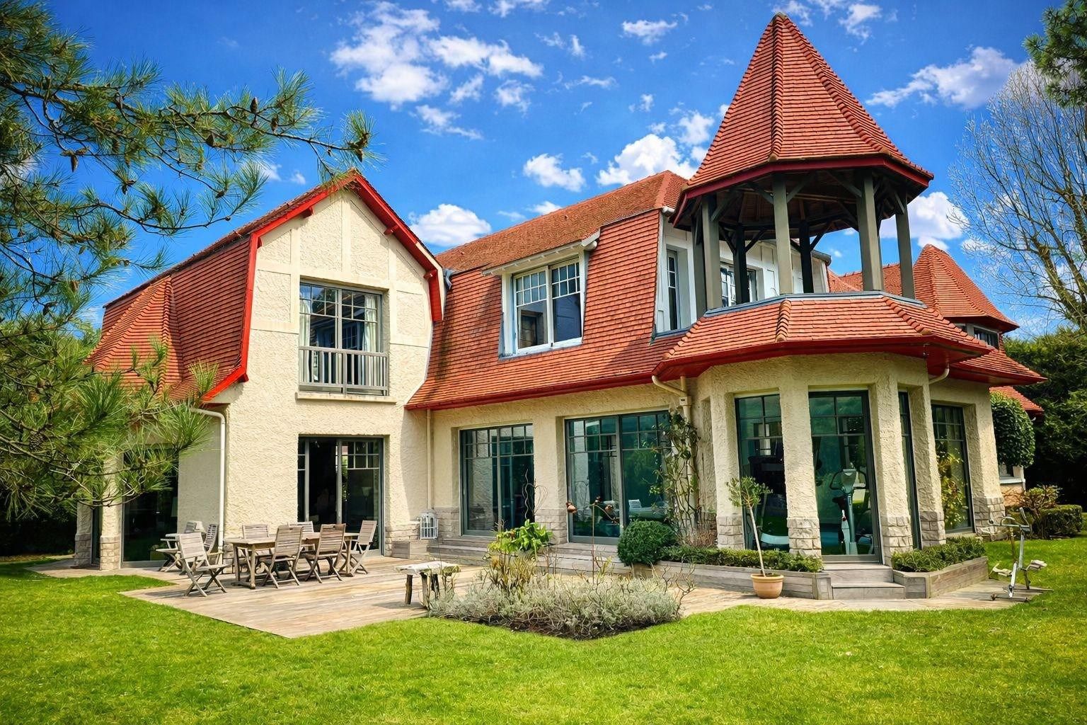 villa 12 Rooms for sale on LE TOUQUET PARIS PLAGE (62520)