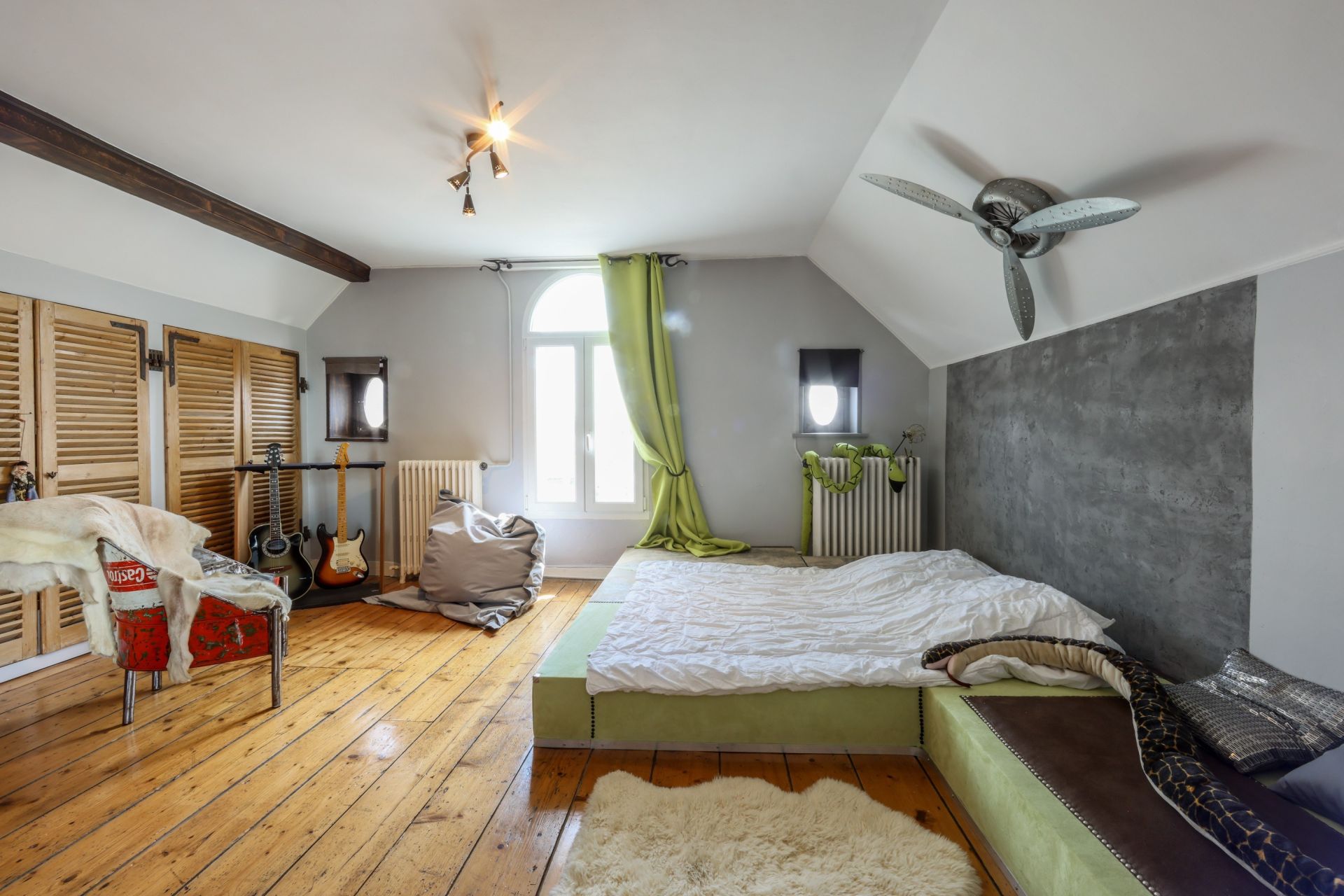 villa 10 Rooms for sale on WIMEREUX (62930)