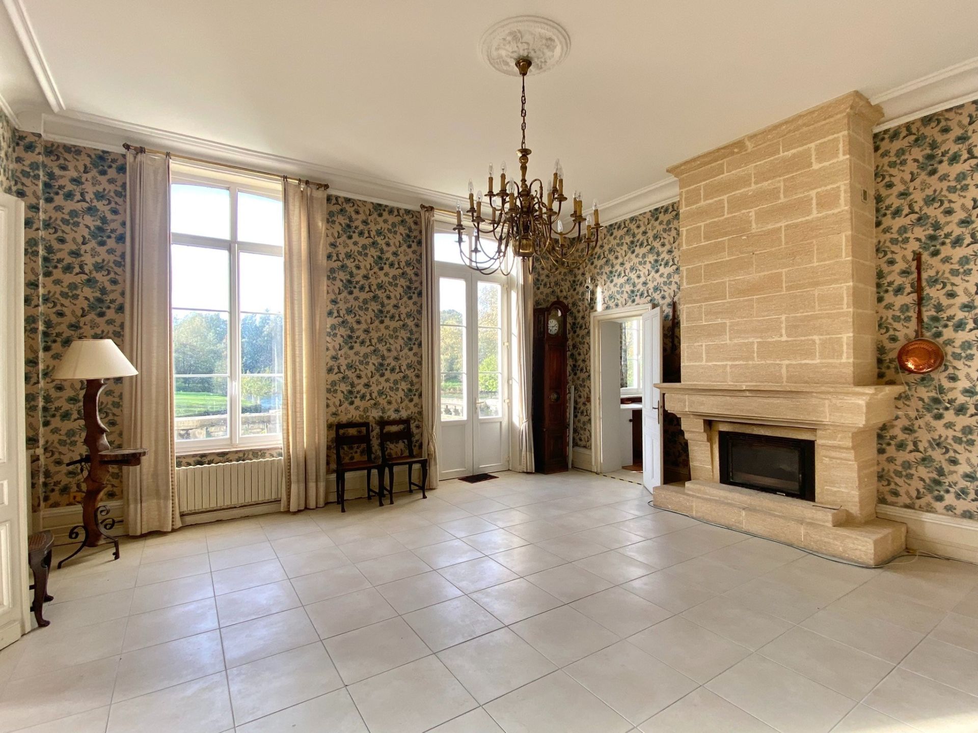 propriété 16 Pièces en vente sur AIRE SUR LA LYS (62120)