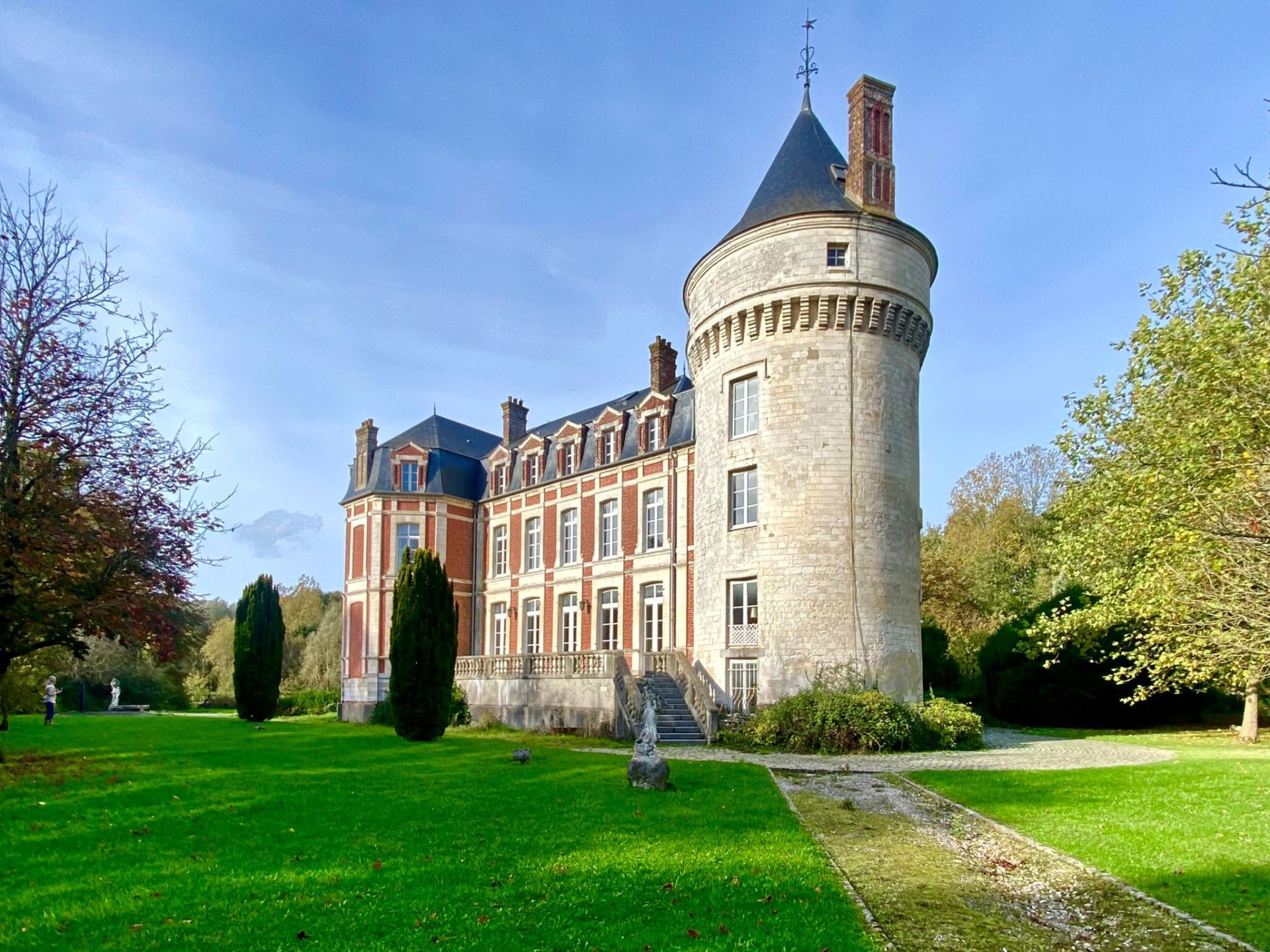 propriété 16 Pièces en vente sur AIRE SUR LA LYS (62120)