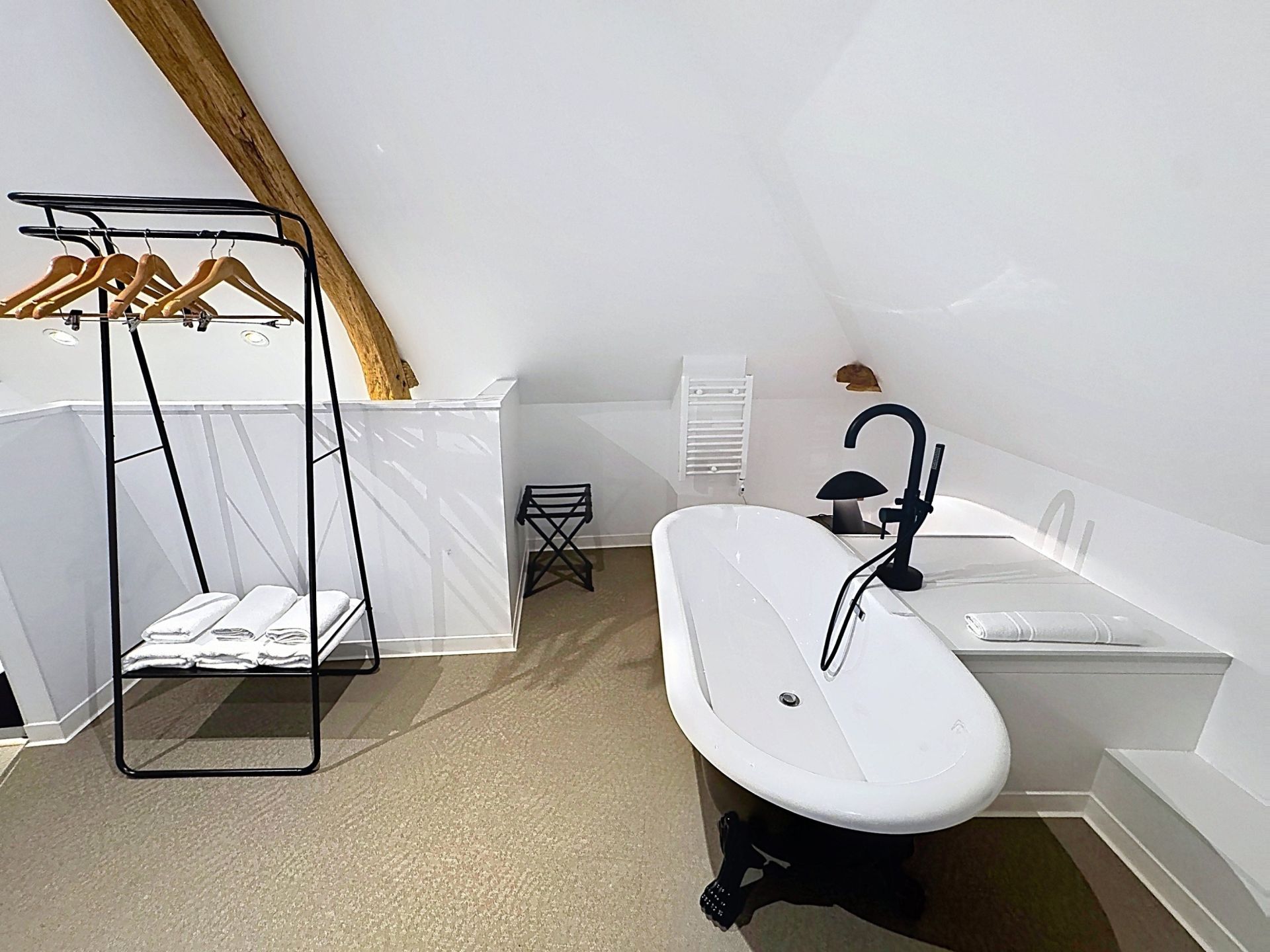 mansion (hôtel particulier) 21 Rooms for sale on MONTREUIL SUR MER (62170)